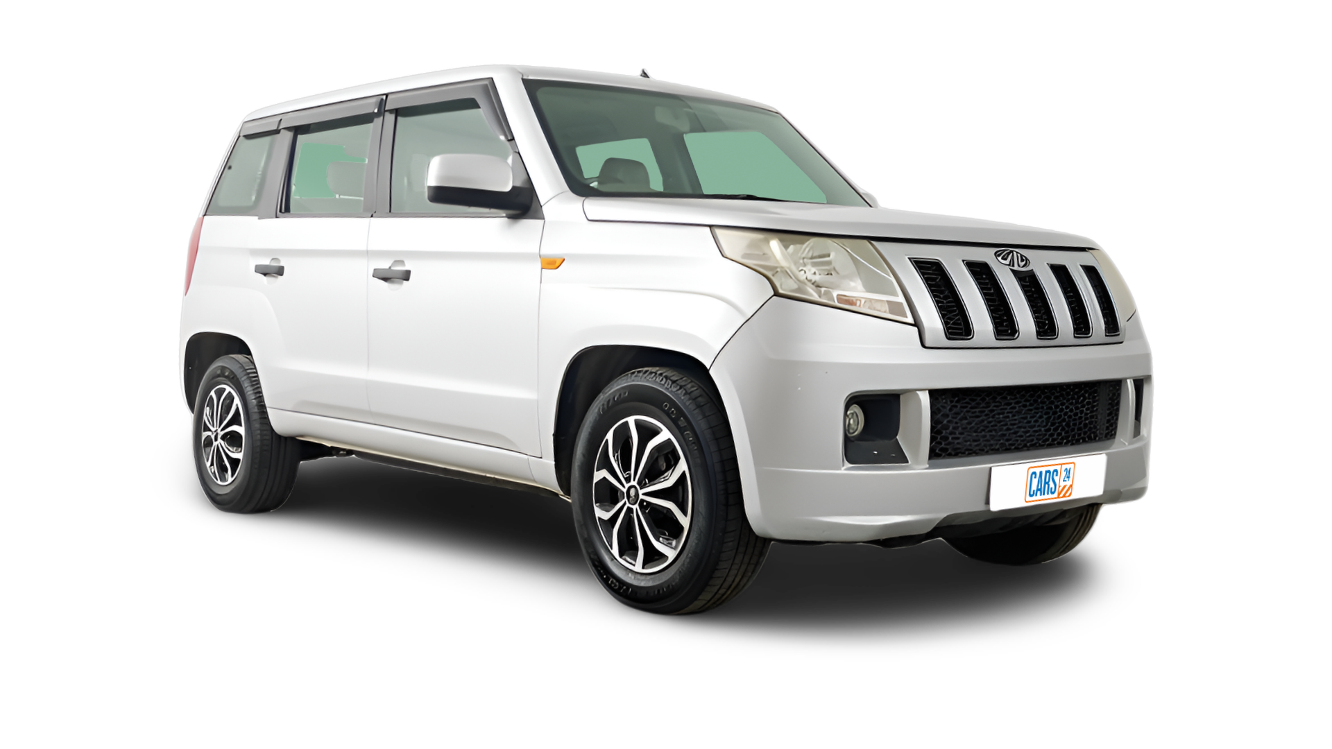 Mahindra TUV300-img